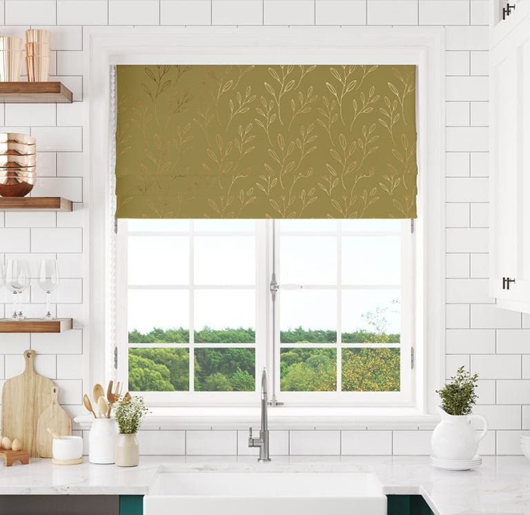 20 Stylish Window Blinds Ideas for the Kitchen