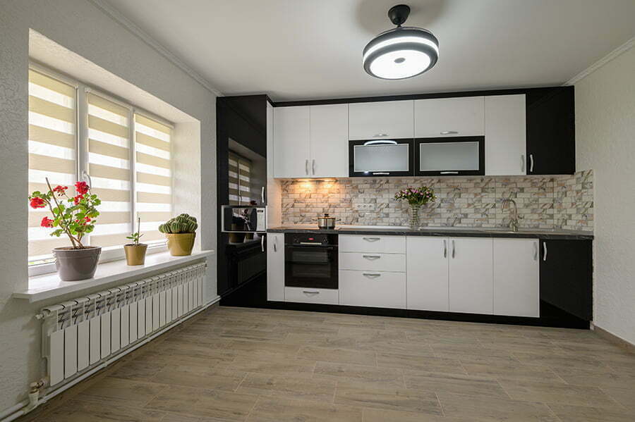 Kitchen Window Blinds Can Make a Decor Focal Point
