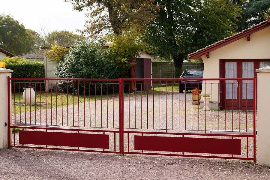 bi-fold driveway gate