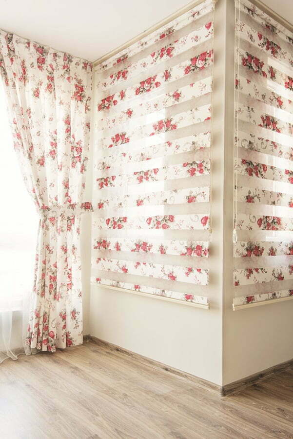floral curtains and blinds