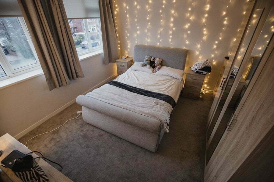 bedroom string lights