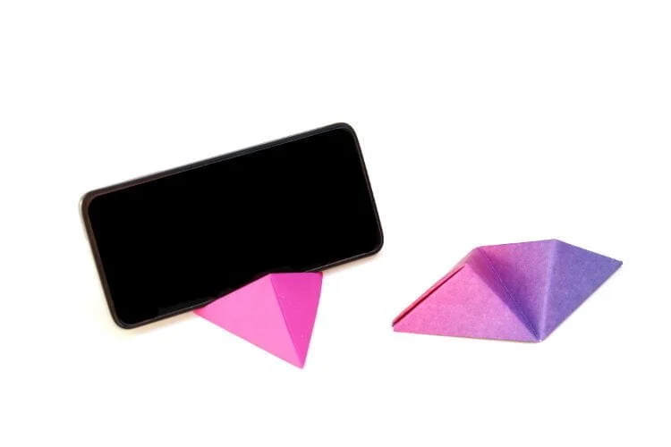 origami phone stand