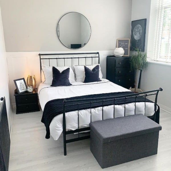 Sarah's Black Furniture Bedroom bedroom with black furniture
