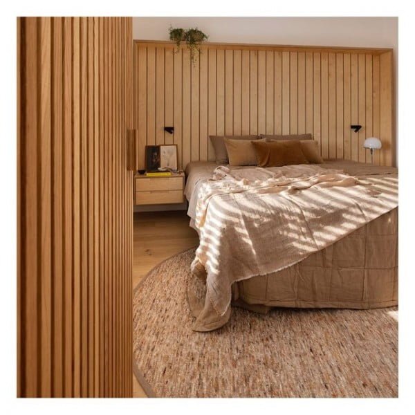Natural Modern Home | HENKIN SHAVIT Project bedroom with carpet