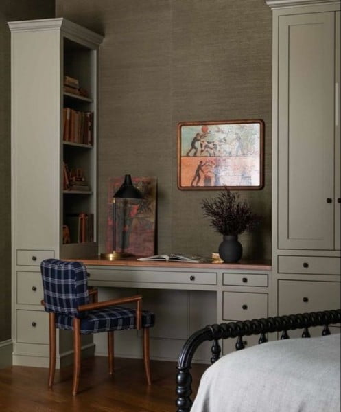 La French Goose CT bedroom with desk