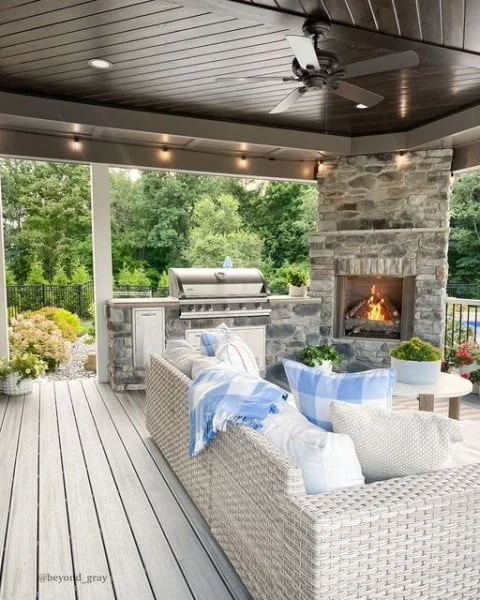 25 Indoorsy Covered Patio Ideas