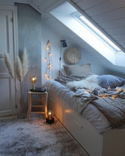 Bedroom Style bedroom with fairy lights