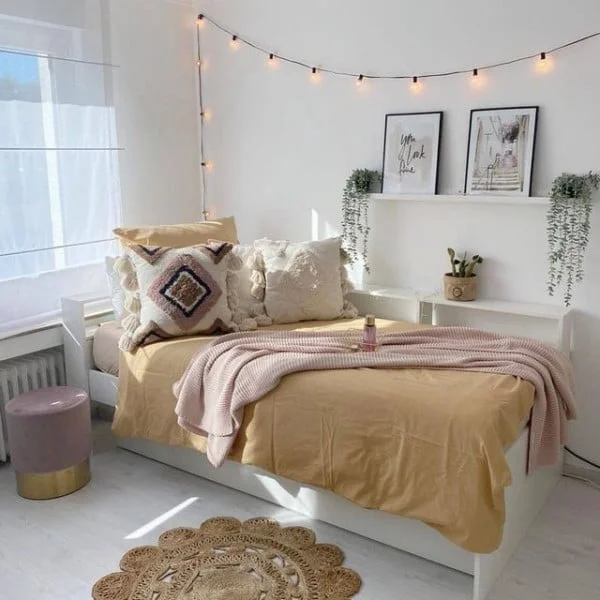 Bedroom Goals! ππΌ bedroom with fairy lights