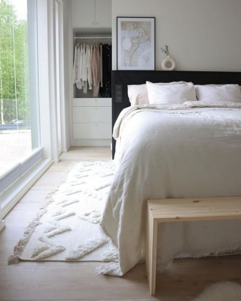 Sanna | Interior • DIY • Ceramics bedroom with walk in closet
