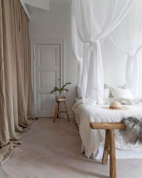 Cosy White Bedroom bedroom with white walls