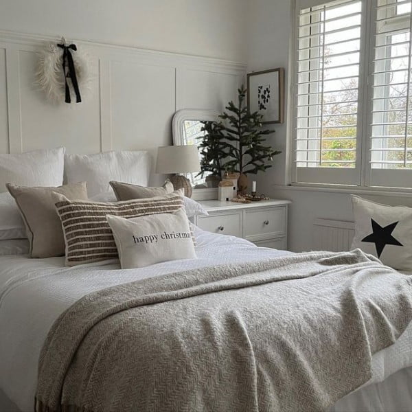 Keeping it Simple bedroom with white walls