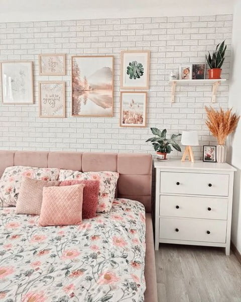 Sunday Mood bedroom with white walls