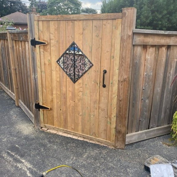 Lee's Fence Gate fence gate