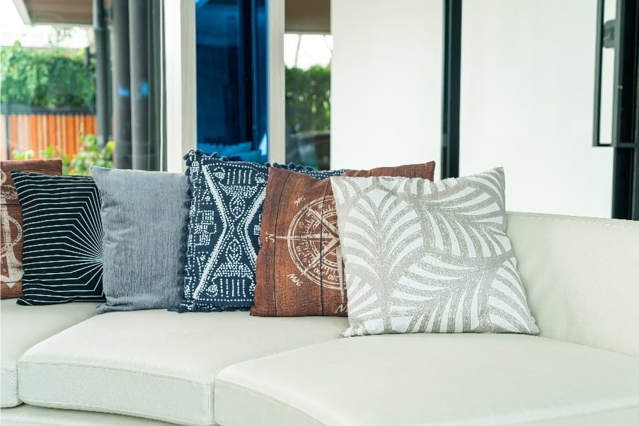 accent pillows patterns and colors