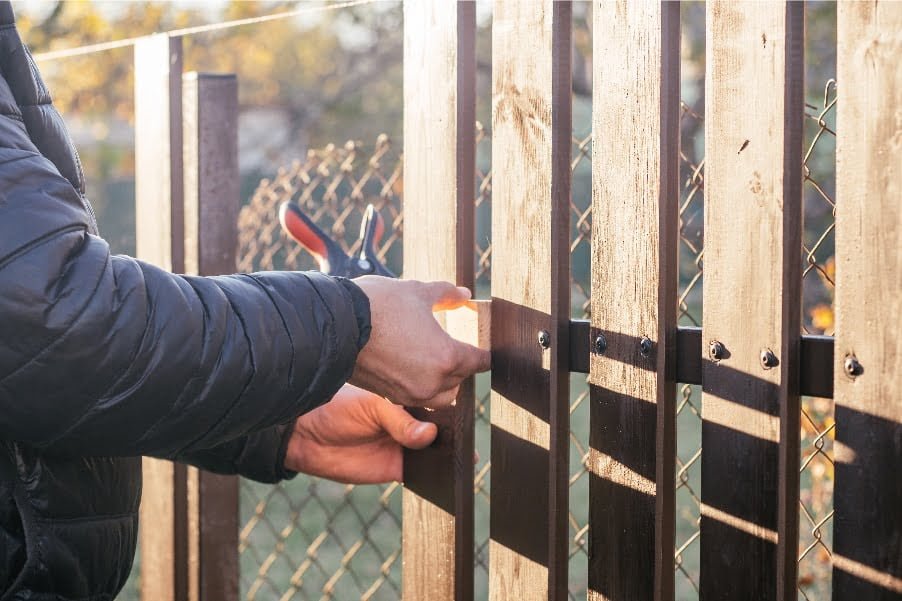 fence repair