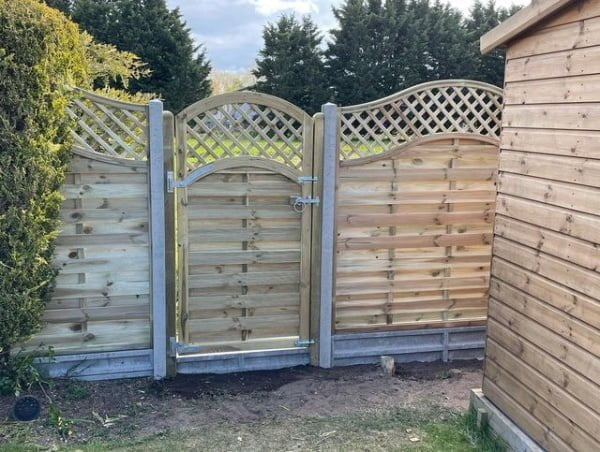 Wooden Lattice Fence fence with lattice top