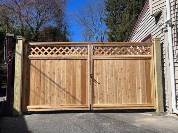 Custom Lattice Fence fence with lattice top