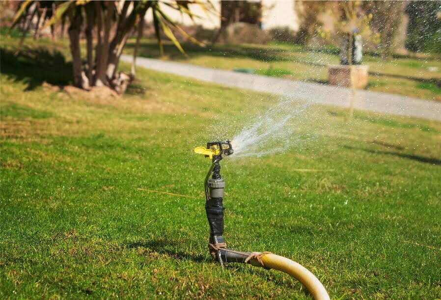 lawn sprinkler