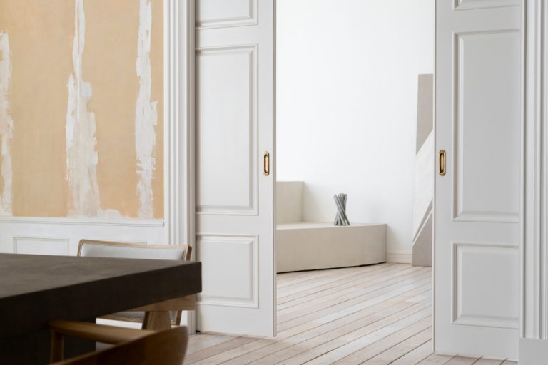 21 TopRanked Bathroom Door Alternatives Stylish and SpaceSaving Options