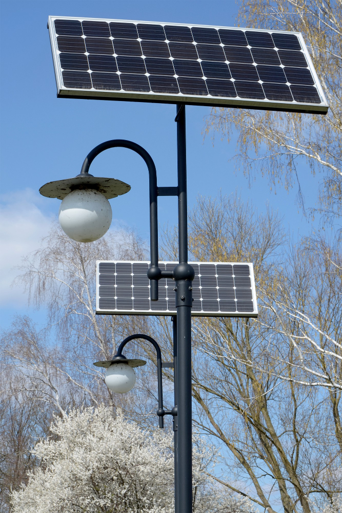 solarpowered street lamps