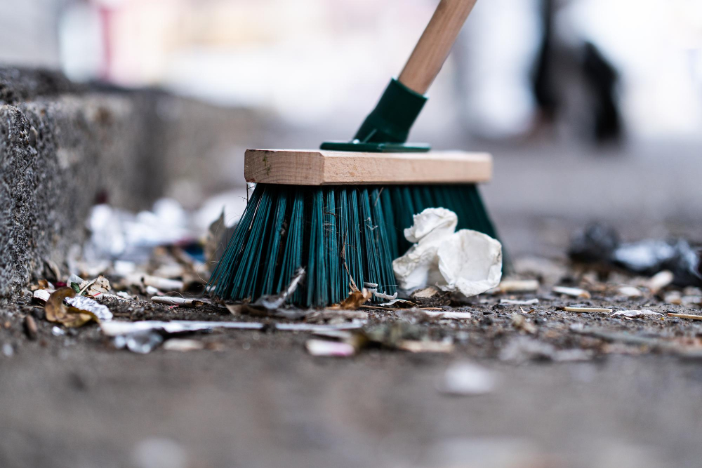 Heavy Push Broom Garage Floor Cleaning Outdoor