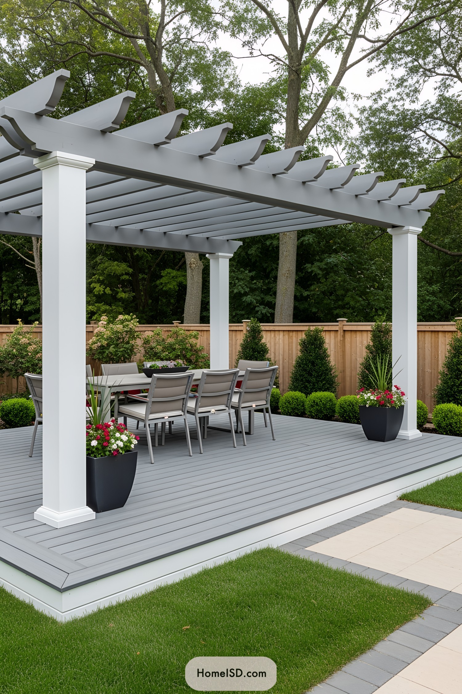 Modern pergola deck with outdoor dining area